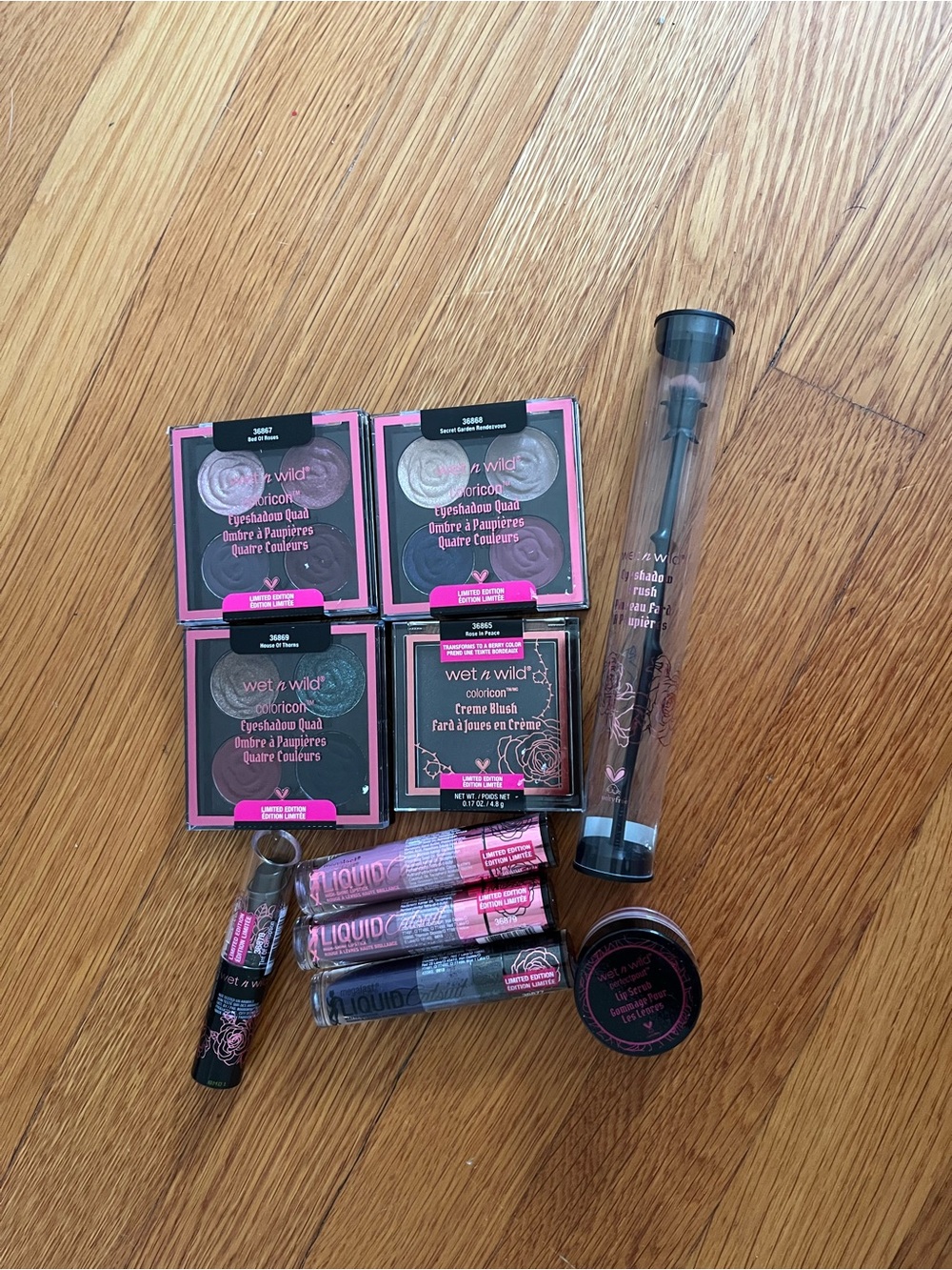 New 10 Wet N Wild Rebel Rose Brush Eyeshadow Lipstick & Scrub Limited Edition